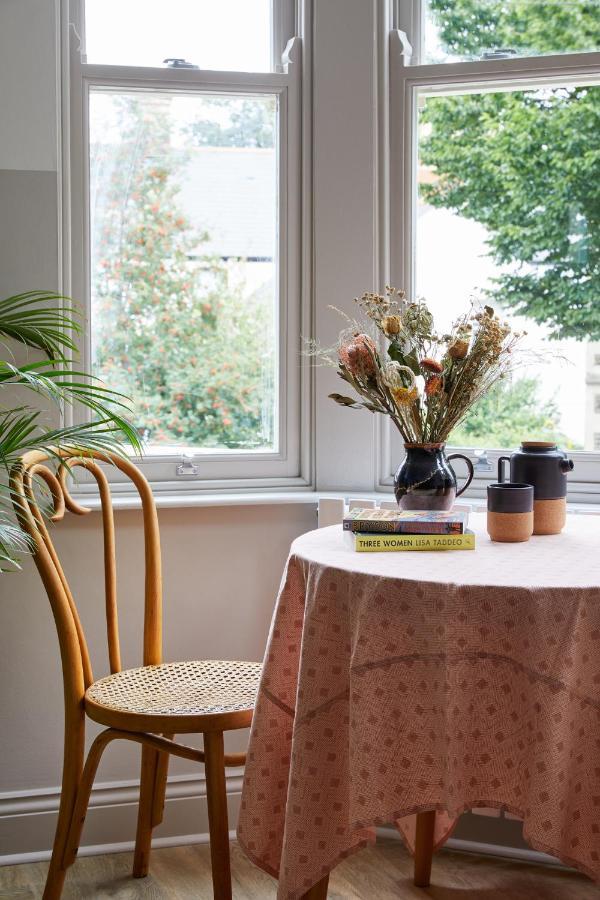 Pontcanna By Black Door Stays Кардифф Экстерьер фото